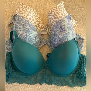 Three Gilligan O’Malley bras, all 40c lightly lined